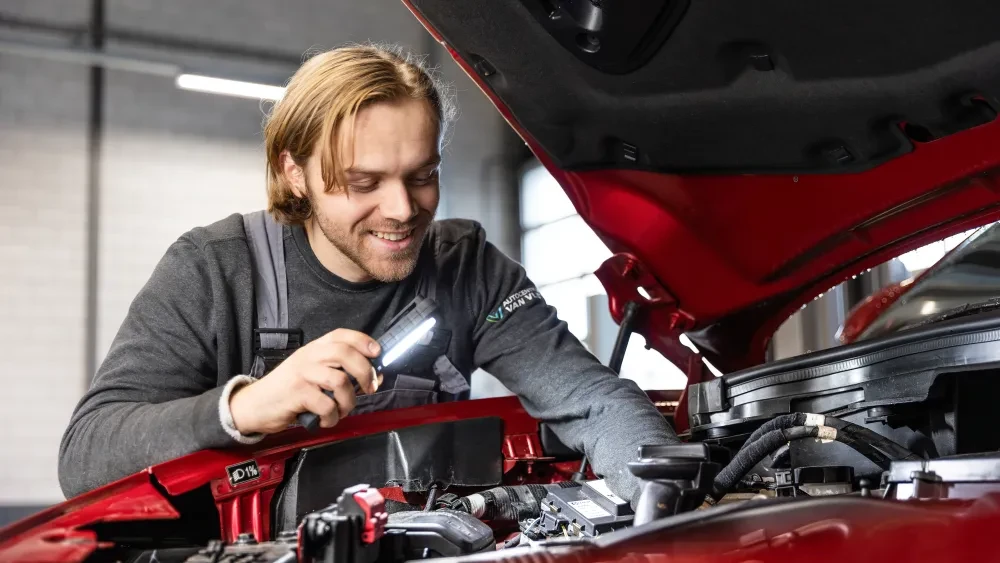 Automonteur worden bij Van Vliet Autogroep
